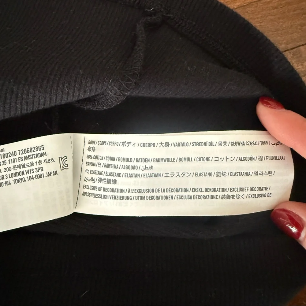 Abercrombie & Fitch Black Sleeveless Button-Down Shirt - Picture 6 of 7